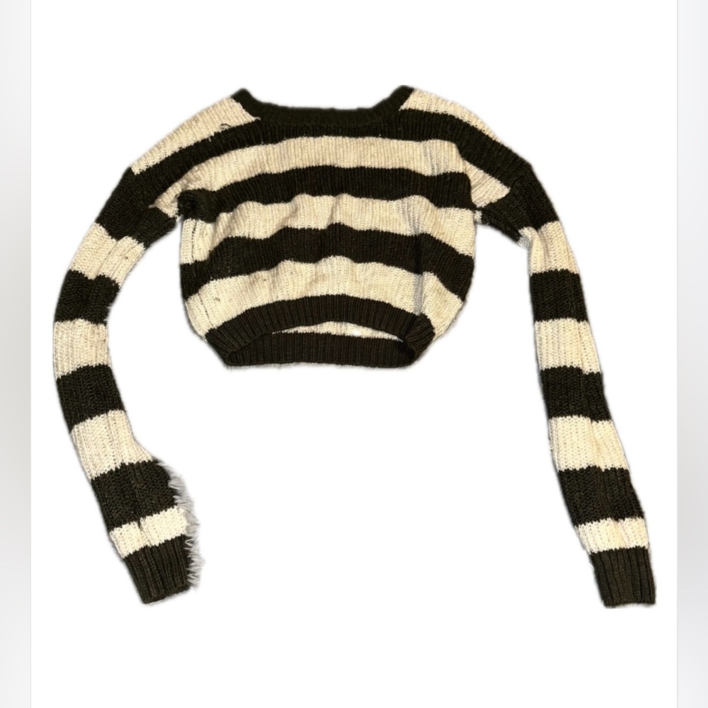 knitted cropped top